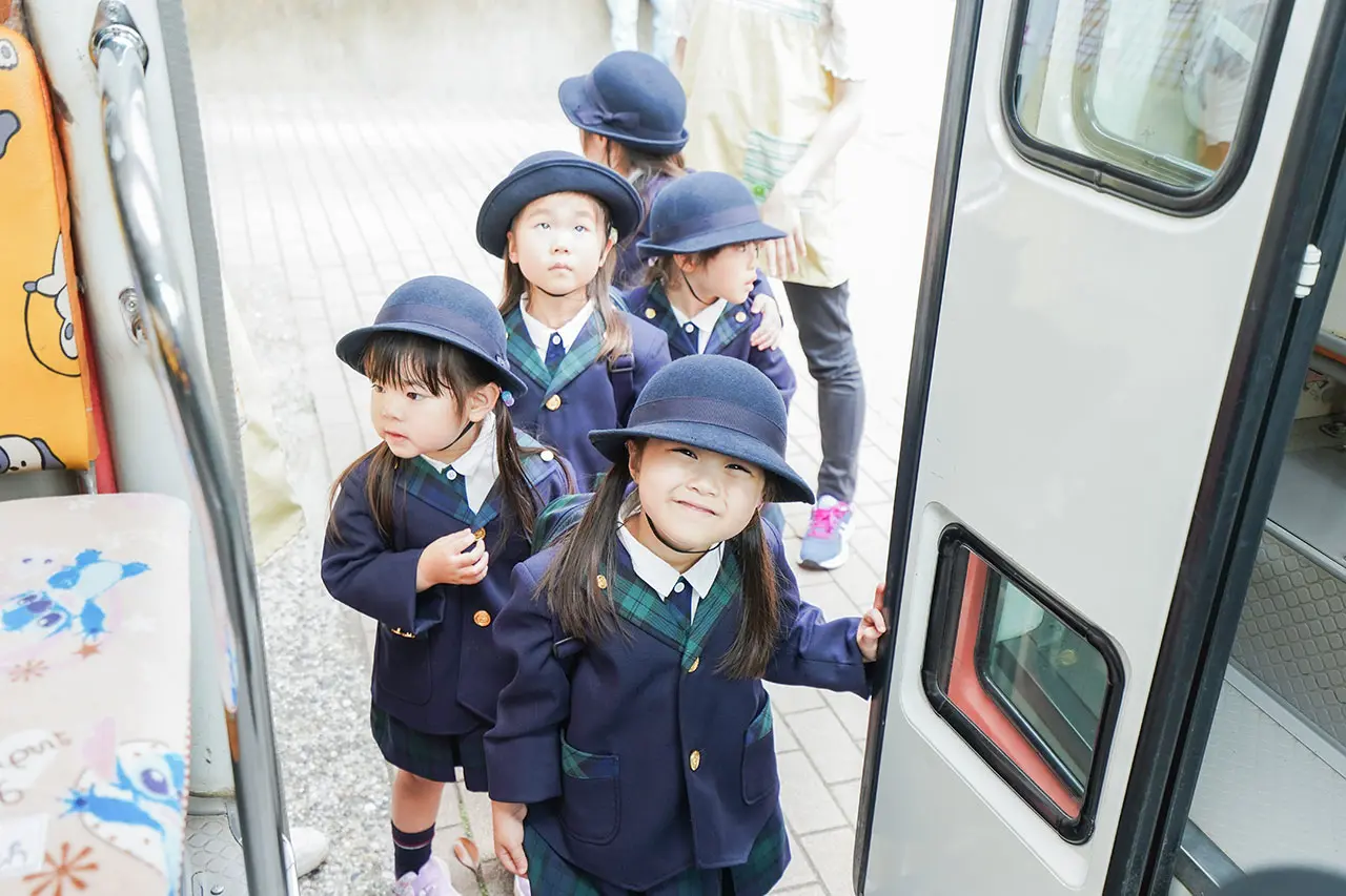 幼稚園送迎のイメージ